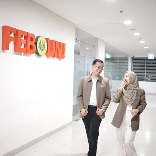 a370427e-af51-43e5-8c1d-5f9fd6bb6ec3-UXySHC